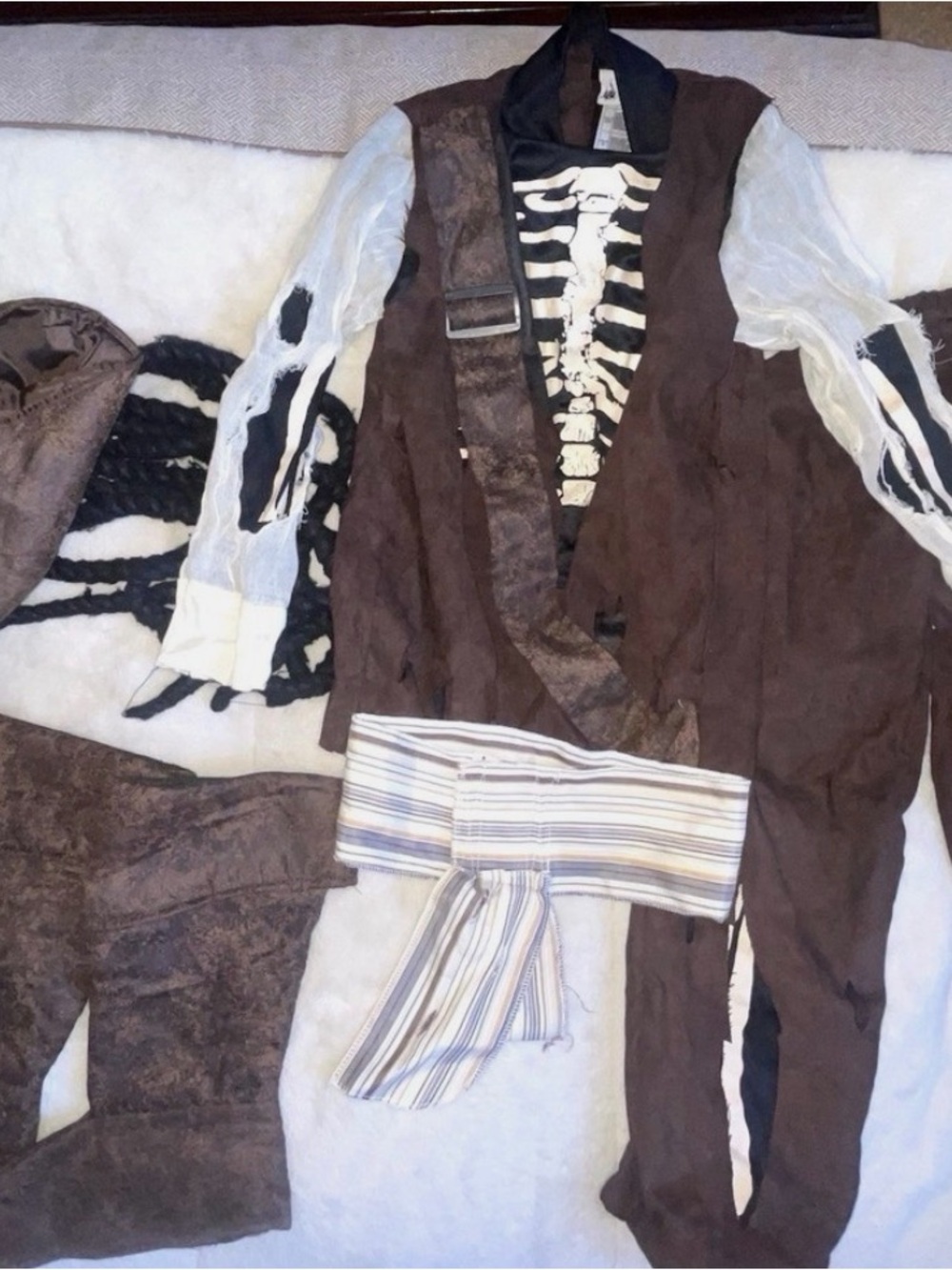 Disney Parks Dead Pirate Captain Jack Sparrow Complete Costume w/Hat, Wig Sz 5-6